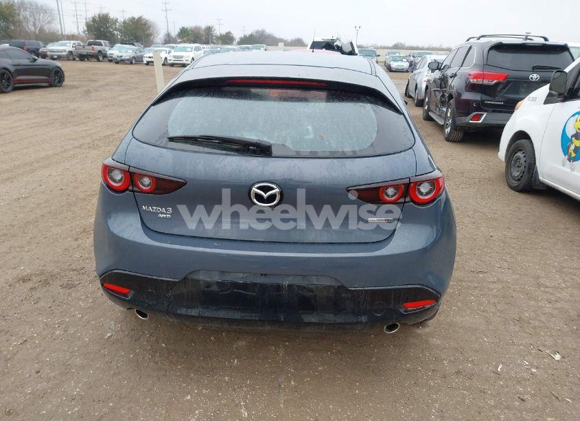 Photo 17 of 2024 Mazda Mazda3 2.5 S CARBON EDITION (VIN JM1BPBLMXR1721299)