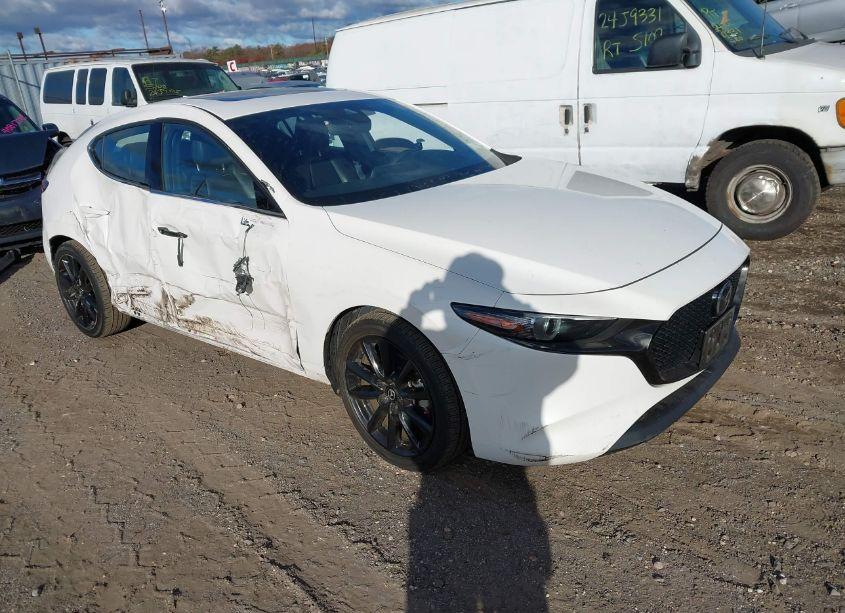 2021 Mazda Mazda3 PREMIUM (VIN JM1BPBML1M1315619) main photo