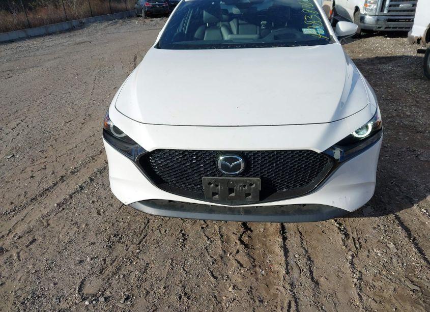 Photo 13 of 2021 Mazda Mazda3 PREMIUM (VIN JM1BPBML1M1315619)
