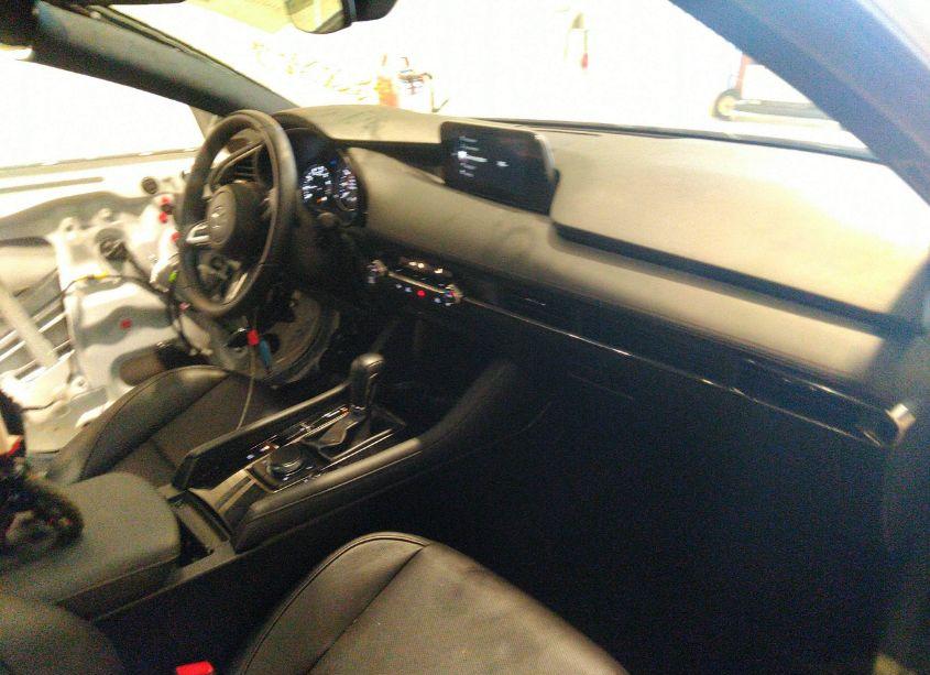 Photo 5 of 2021 Mazda Mazda3 HATCHBACK PREMIUM (VIN JM1BPBML2M1347401)