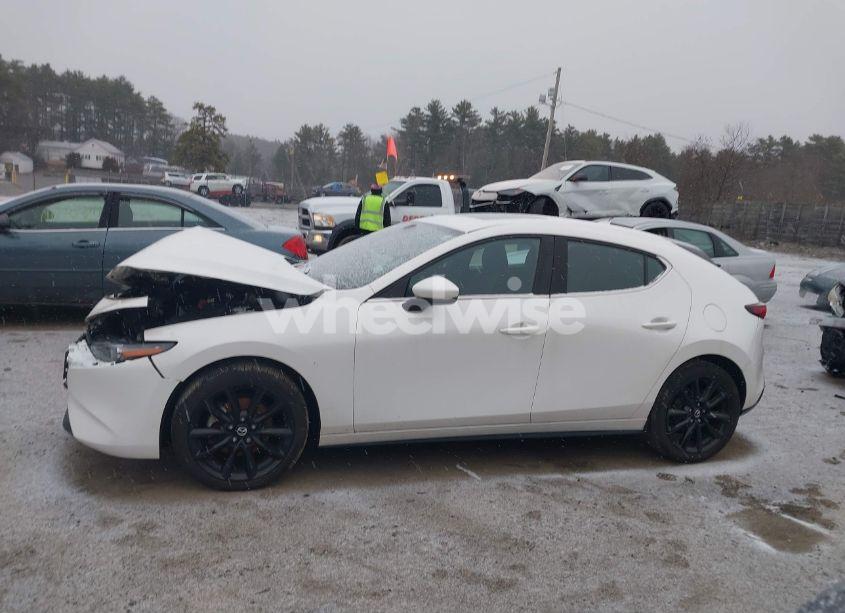 Photo 14 of 2022 Mazda Mazda3 HATCHBACK PREMIUM (VIN JM1BPBML5N1501410)