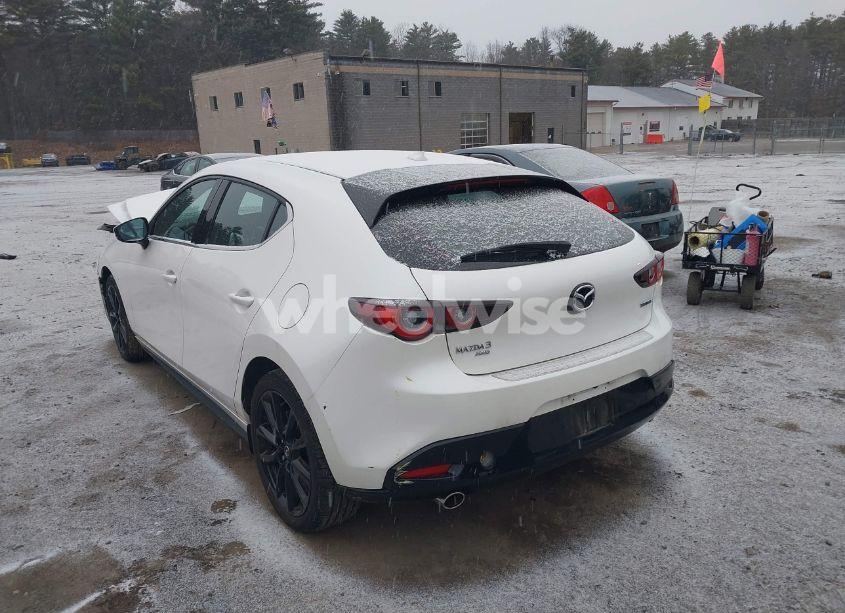 Photo 3 of 2022 Mazda Mazda3 HATCHBACK PREMIUM (VIN JM1BPBML5N1501410)
