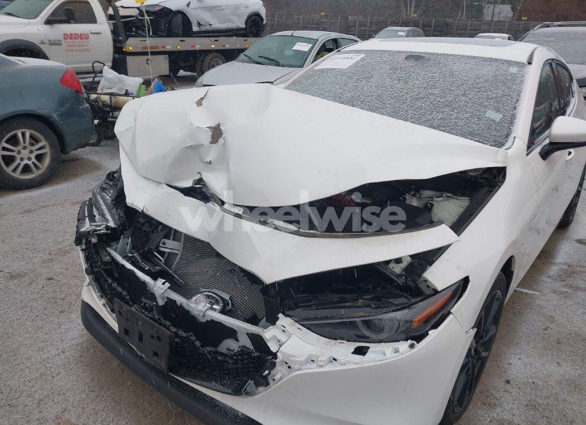 Photo 6 of 2022 Mazda Mazda3 HATCHBACK PREMIUM (VIN JM1BPBML5N1501410)