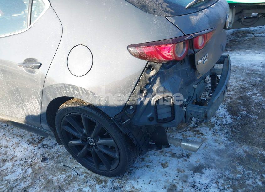 Photo 6 of 2021 Mazda Mazda3 HATCHBACK PREMIUM (VIN JM1BPBML7M1339570)