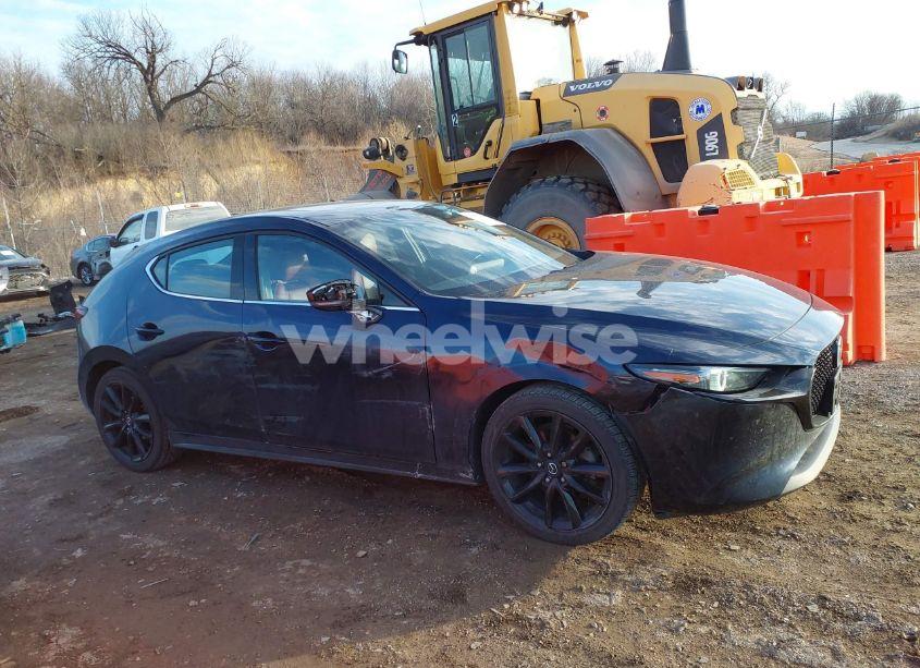 Photo 13 of 2019 Mazda Mazda3 HATCHBACK PREMIUM PACKAGE (VIN JM1BPBNM0K1133351)