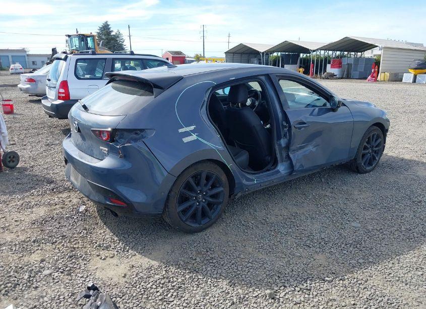 Photo 4 of 2021 Mazda Mazda3 2.5 TURBO PREMIUM PLUS (VIN JM1BPBNY3M1332772)