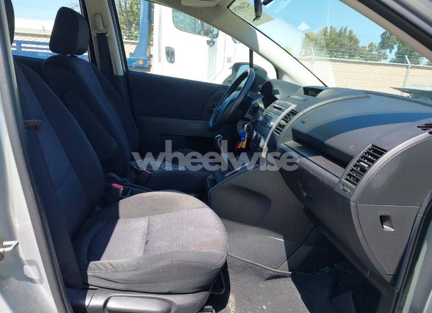 Photo 5 of 2009 Mazda Mazda5 SPORT (VIN JM1CR29L090334702)