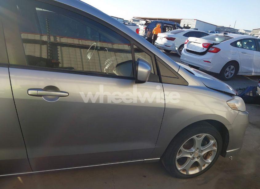 Photo 18 of 2010 Mazda Mazda5 SPORT (VIN JM1CR2W30A0384041)