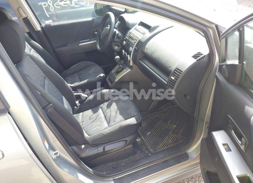 Photo 5 of 2010 Mazda Mazda5 TOURING (VIN JM1CR2W31A0384307)