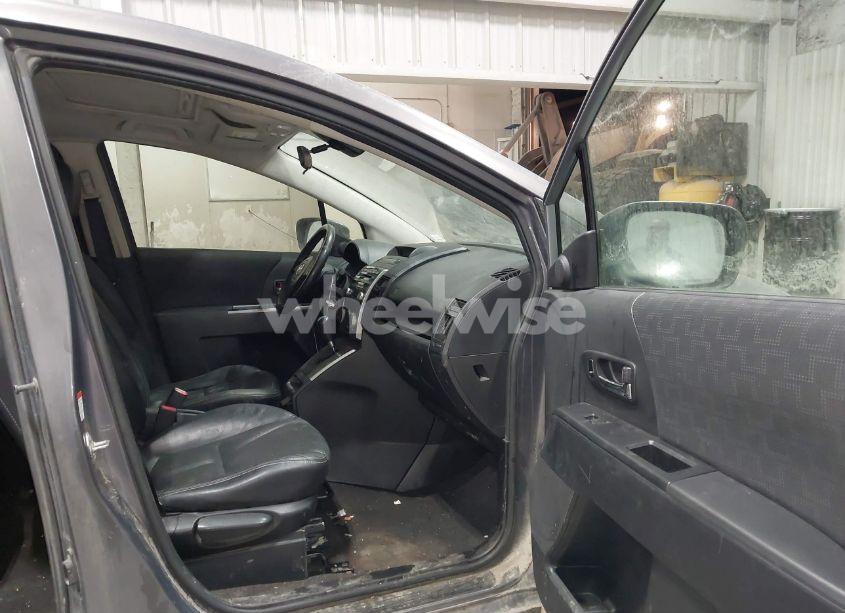 Photo 5 of 2010 Mazda Mazda5 GRAND TOURING (VIN JM1CR2W32A0383134)