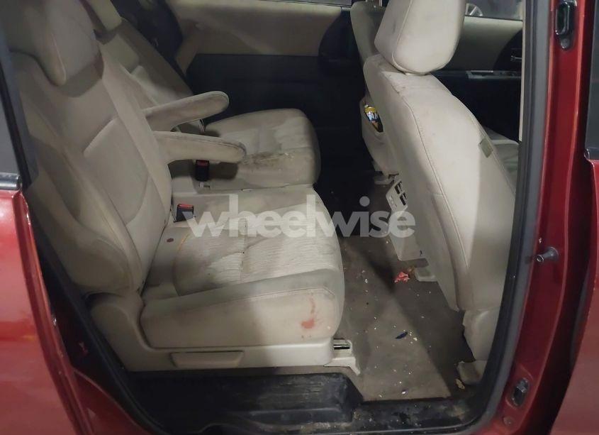 Photo 8 of 2010 Mazda Mazda5 TOURING (VIN JM1CR2W37A0361176)