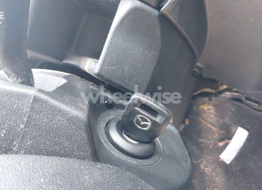 Photo 11 of 2010 Mazda Mazda5 SPORT (VIN JM1CR2W37A0376289)