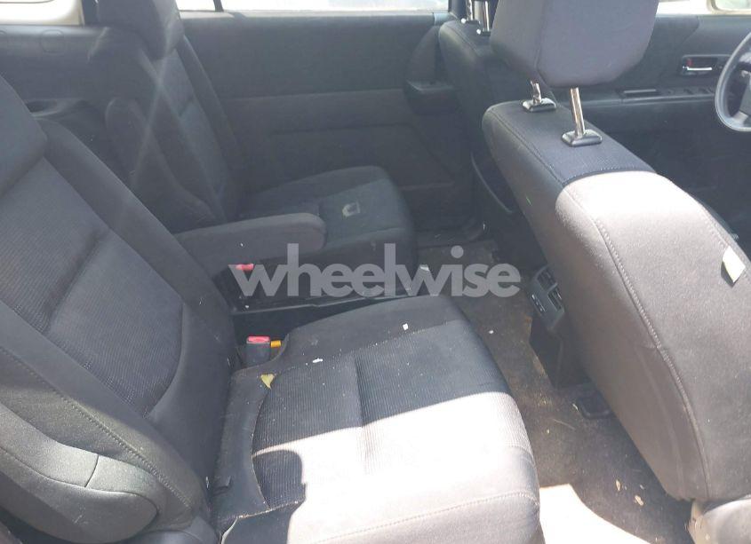 Photo 8 of 2010 Mazda Mazda5 SPORT (VIN JM1CR2W37A0376289)