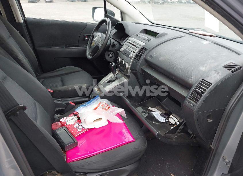 Photo 5 of 2010 Mazda Mazda5 SPORT (VIN JM1CR2W3XA0375315)