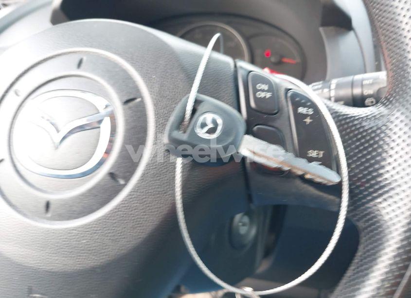 Photo 11 of 2010 Mazda Mazda5 SPORT (VIN JM1CR2WL0A0369930)