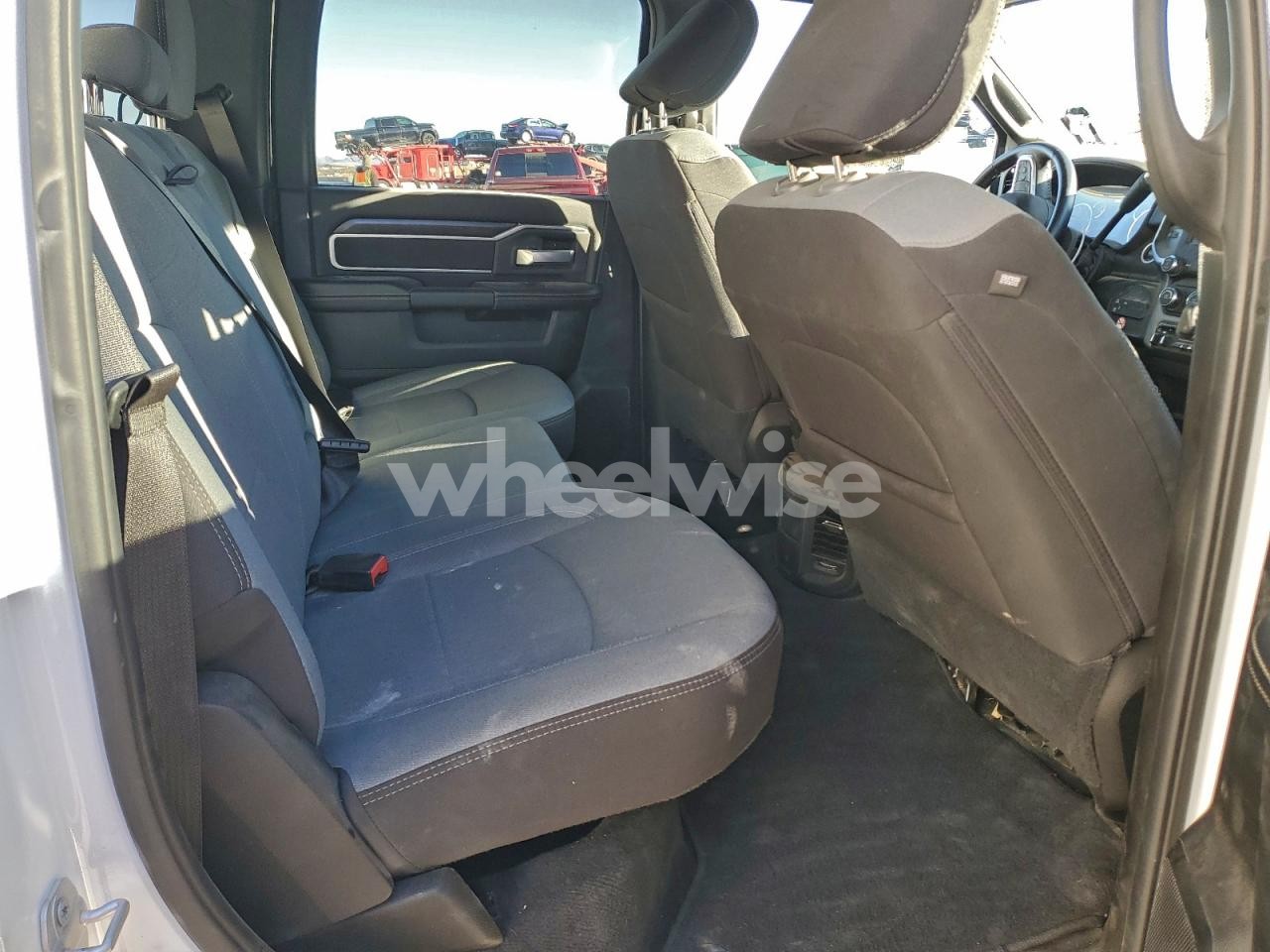 Photo 10 of 2024 RAM 2500 BIG HORN (VIN JM1CR2WL6A0367177)