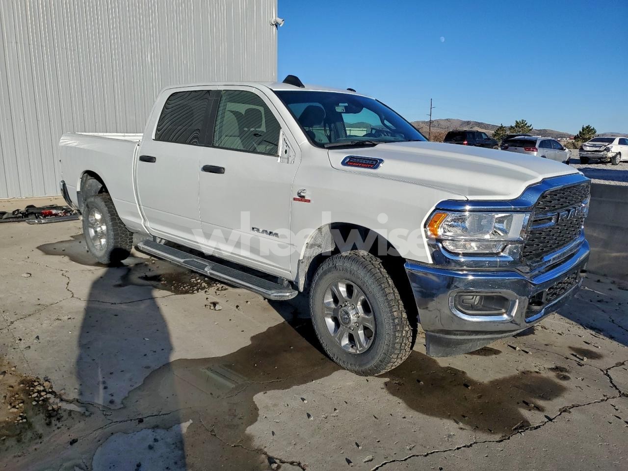 Photo 4 of 2024 RAM 2500 BIG HORN (VIN JM1CR2WL6A0367177)