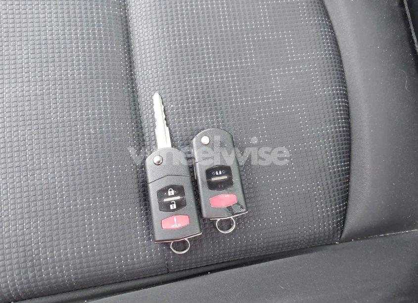 Photo 11 of 2010 Mazda Mazda5 SPORT (VIN JM1CR2WL9A0375192)