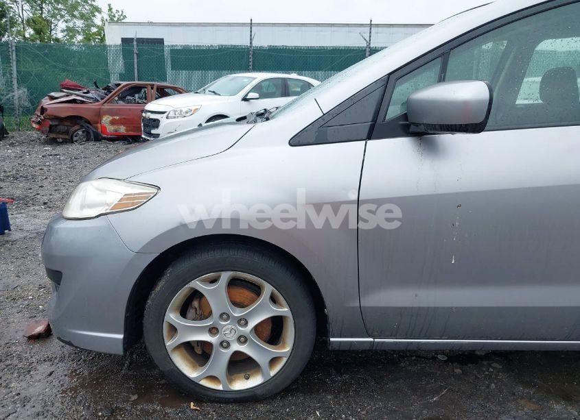 Photo 13 of 2010 Mazda Mazda5 SPORT (VIN JM1CR2WL9A0375192)
