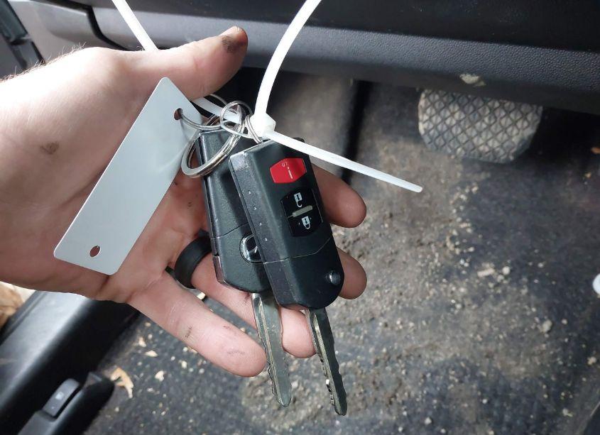 Photo 11 of 2010 Mazda Mazda5 SPORT (VIN JM1CR2WLXA0386475)