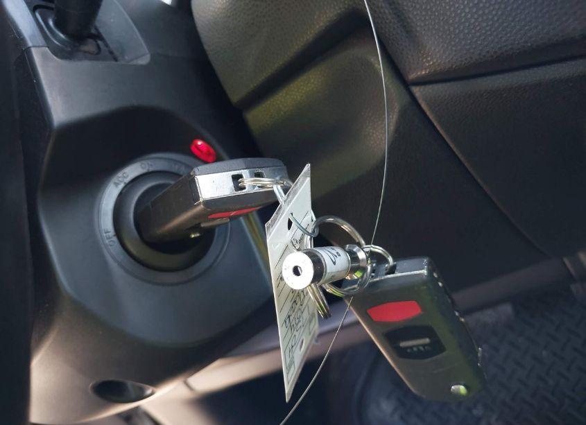 Photo 11 of 2014 Mazda Mazda5 SPORT (VIN JM1CW2BL1E0170275)