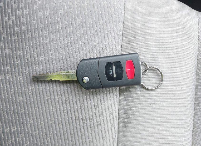 Photo 11 of 2012 Mazda Mazda5 SPORT (VIN JM1CW2BL8C0105307)