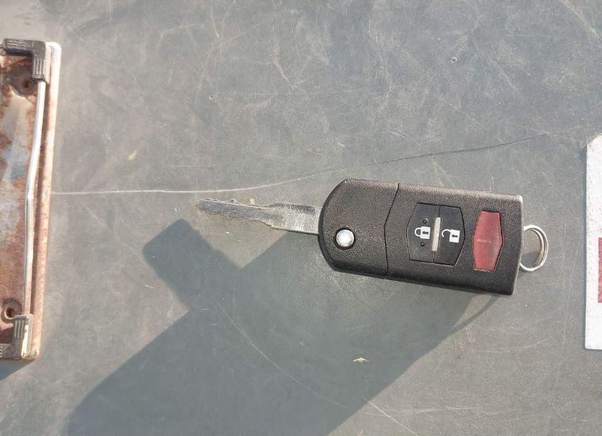 Photo 11 of 2012 Mazda Mazda5 SPORT (VIN JM1CW2BL8C0120308)