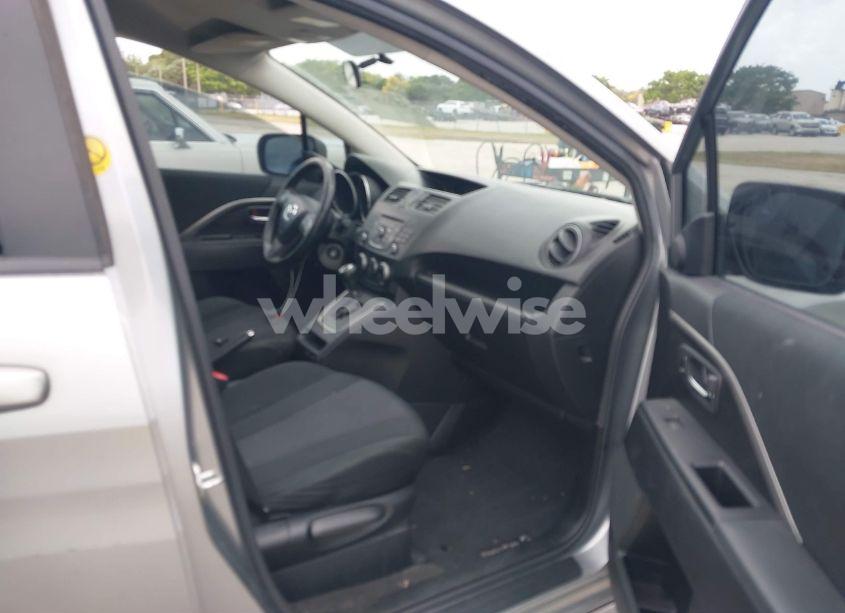 Photo 5 of 2013 Mazda Mazda5 TOURING (VIN JM1CW2CL5D0160104)