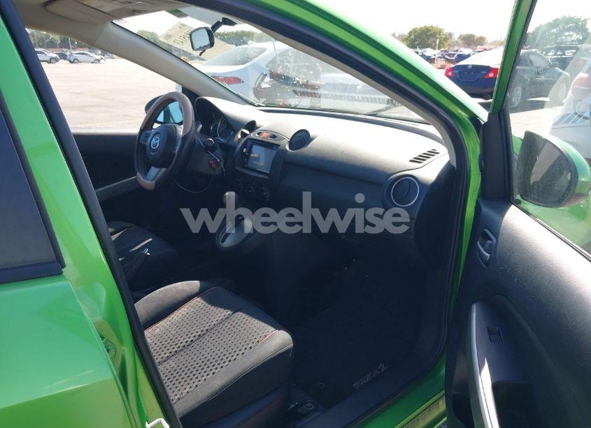 Photo 5 of 2011 Mazda Mazda2 TOURING (VIN JM1DE1HY9B0126234)