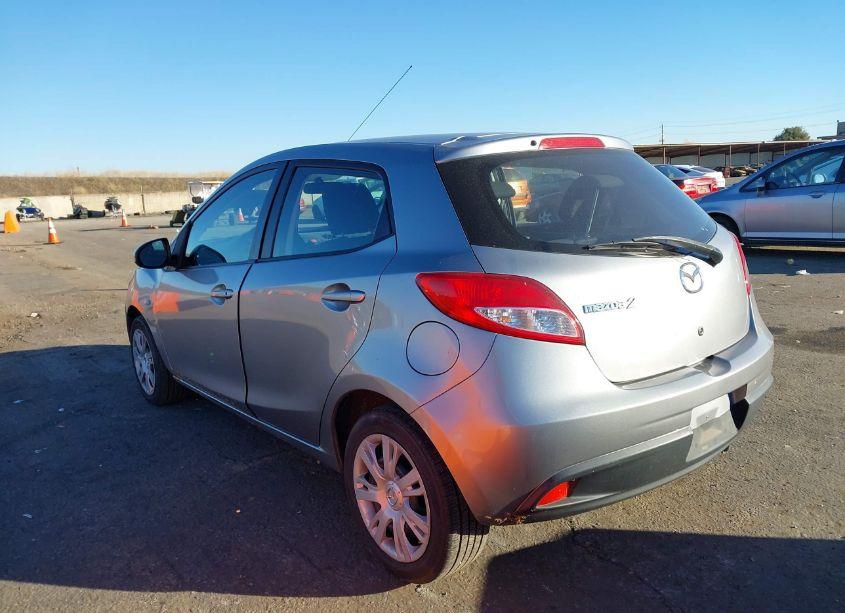 Photo 3 of 2011 Mazda Mazda2 SPORT (VIN JM1DE1HZ5B0130662)