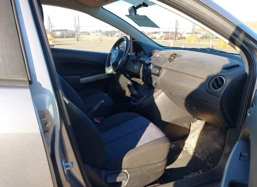 Photo 5 of 2011 Mazda Mazda2 SPORT (VIN JM1DE1HZ5B0130662)