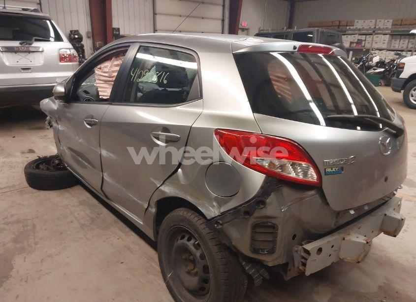 Photo 3 of 2011 Mazda Mazda2 SPORT (VIN JM1DE1HZ8B0112267)