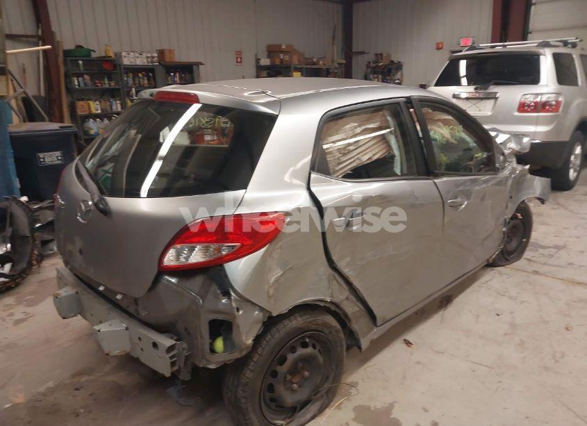 Photo 4 of 2011 Mazda Mazda2 SPORT (VIN JM1DE1HZ8B0112267)