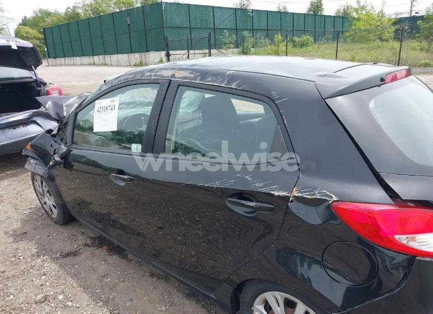 Photo 15 of 2011 Mazda Mazda2 SPORT (VIN JM1DE1HZ9B0101794)