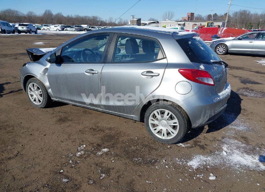 Photo 3 of 2011 Mazda Mazda2 SPORT (VIN JM1DE1HZ9B0112276)