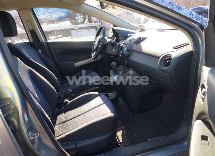 Photo 5 of 2011 Mazda Mazda2 SPORT (VIN JM1DE1HZ9B0112276)