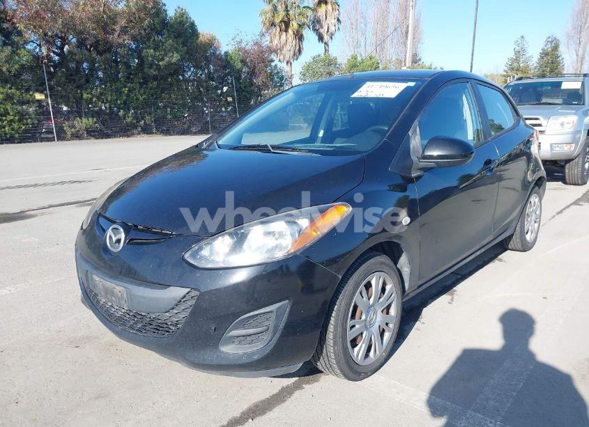 Photo 2 of 2011 Mazda Mazda2 SPORT (VIN JM1DE1HZ9B0113069)