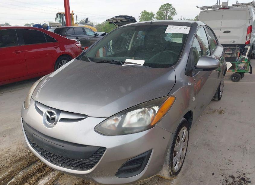 Photo 2 of 2014 Mazda Mazda2 SPORT (VIN JM1DE1KY3E0171151)