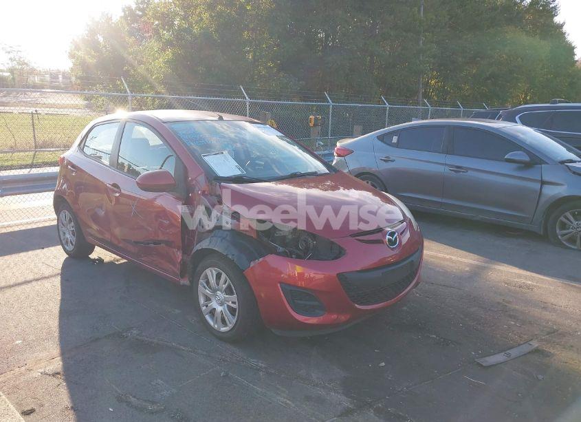 2014 Mazda Mazda2 SPORT (VIN JM1DE1KY3E0181856) main photo