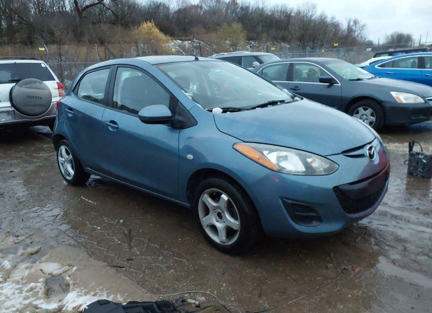 2014 Mazda Mazda2 SPORT (VIN JM1DE1KY4E0172793) main photo