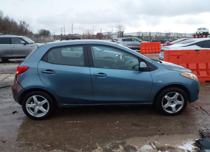 Photo 13 of 2014 Mazda Mazda2 SPORT (VIN JM1DE1KY4E0172793)