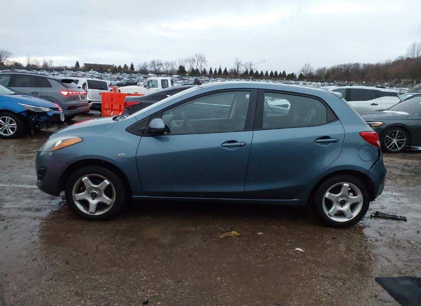 Photo 14 of 2014 Mazda Mazda2 SPORT (VIN JM1DE1KY4E0172793)