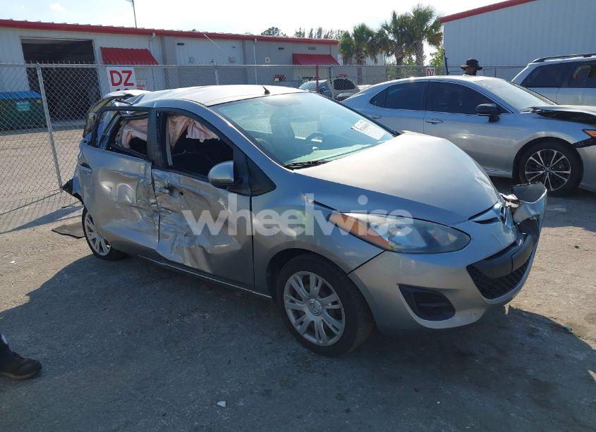 2014 Mazda Mazda2 SPORT (VIN JM1DE1KY4E0187083) main photo