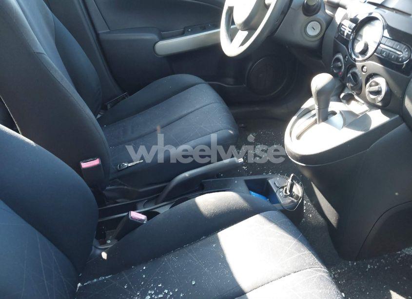 Photo 5 of 2014 Mazda Mazda2 SPORT (VIN JM1DE1KY4E0187083)