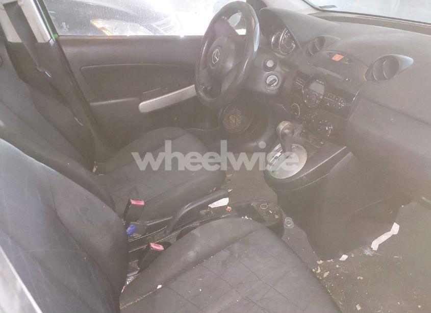 Photo 5 of 2013 Mazda Mazda2 SPORT (VIN JM1DE1KY7D0155887)