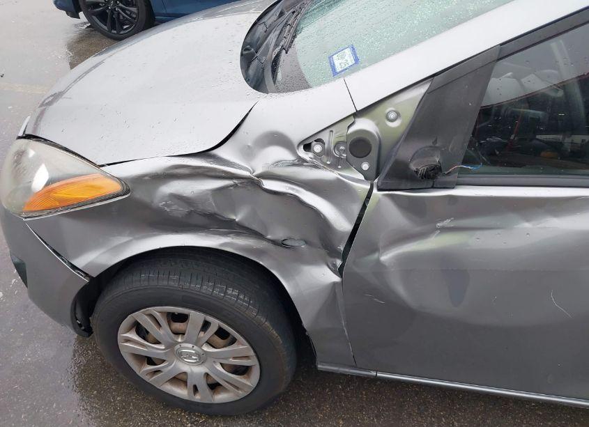 Photo 18 of 2014 Mazda Mazda2 SPORT (VIN JM1DE1KY7E0185408)