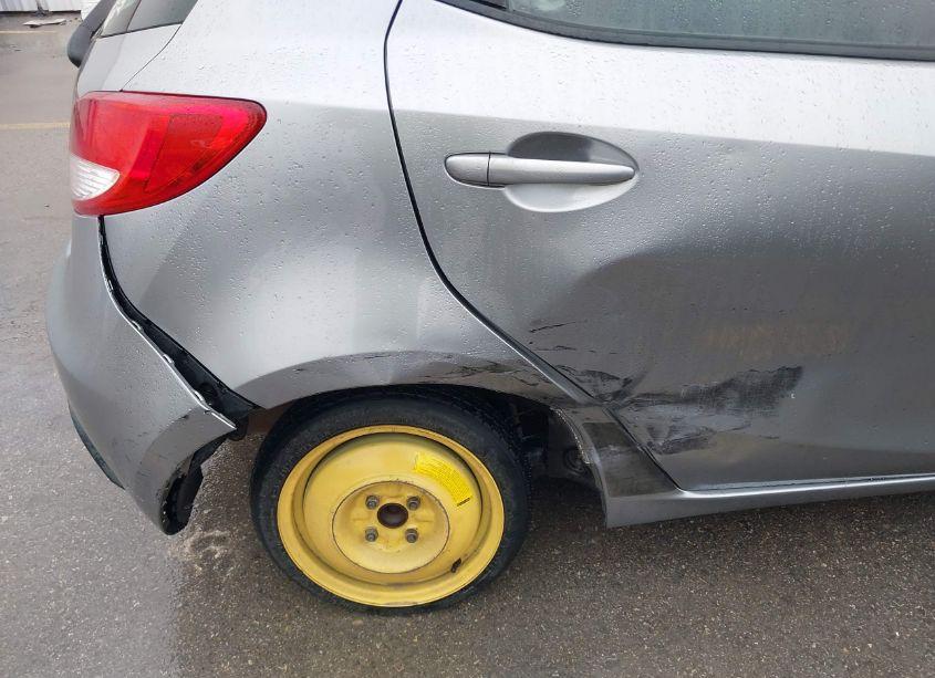 Photo 6 of 2014 Mazda Mazda2 SPORT (VIN JM1DE1KY7E0185408)