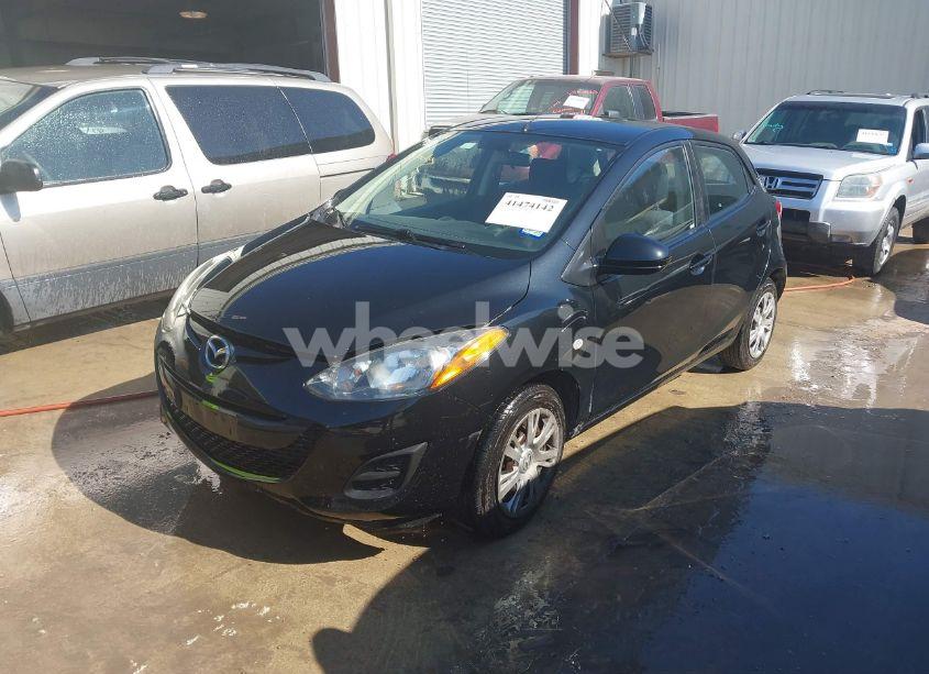 Photo 2 of 2014 Mazda Mazda2 SPORT (VIN JM1DE1KY9E0172675)