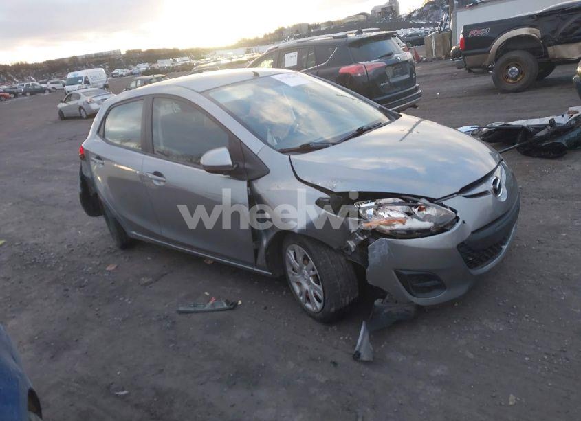 2014 Mazda Mazda2 SPORT (VIN JM1DE1KZ1E0173747) main photo