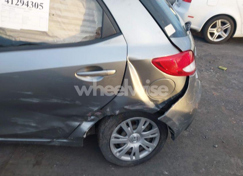 Photo 13 of 2014 Mazda Mazda2 SPORT (VIN JM1DE1KZ1E0173747)